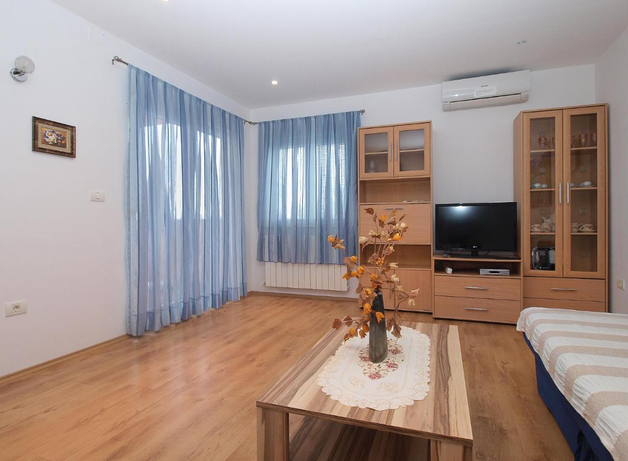 Apartments 1282 Fažana エクステリア 写真